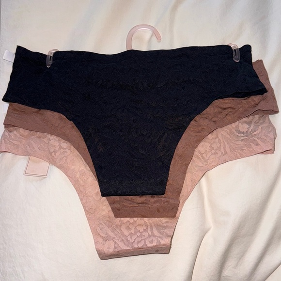 BCBG lace panties - Picture 2 of 2